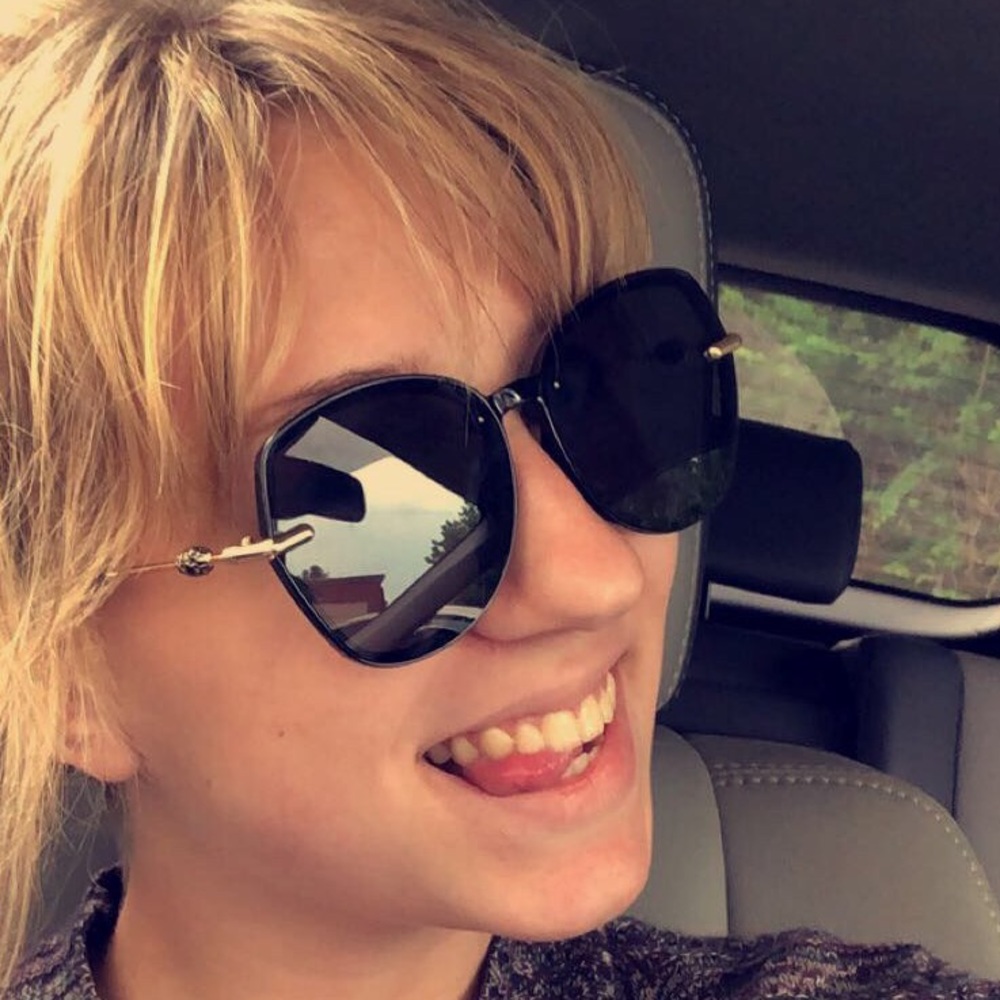 SUNGLASSES!! BLACK!! - Picture 2 of 2